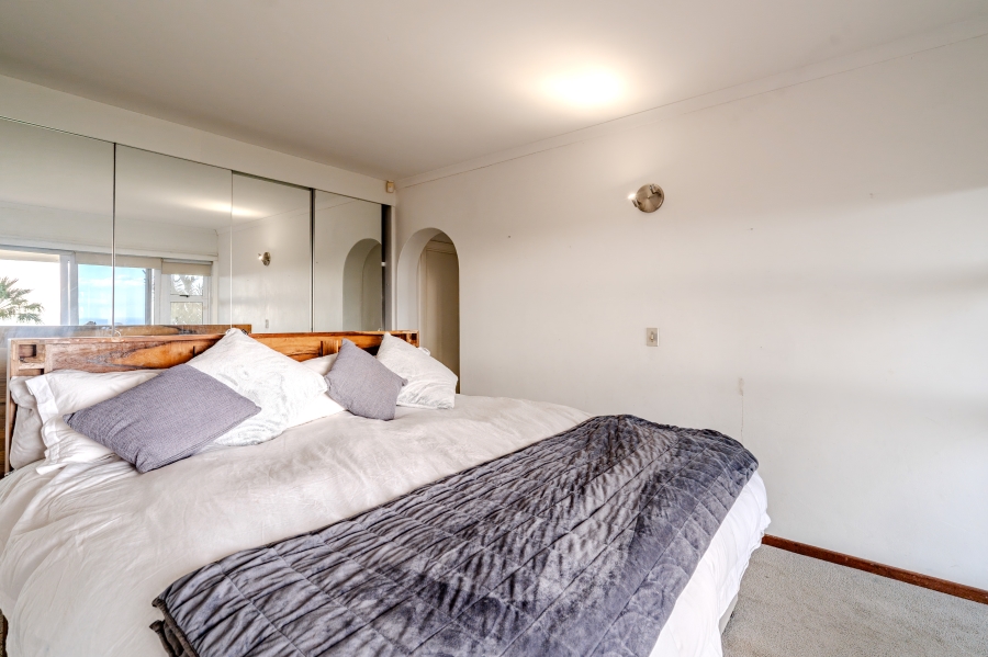 5 Bedroom Property for Sale in Camps Bay Western Cape